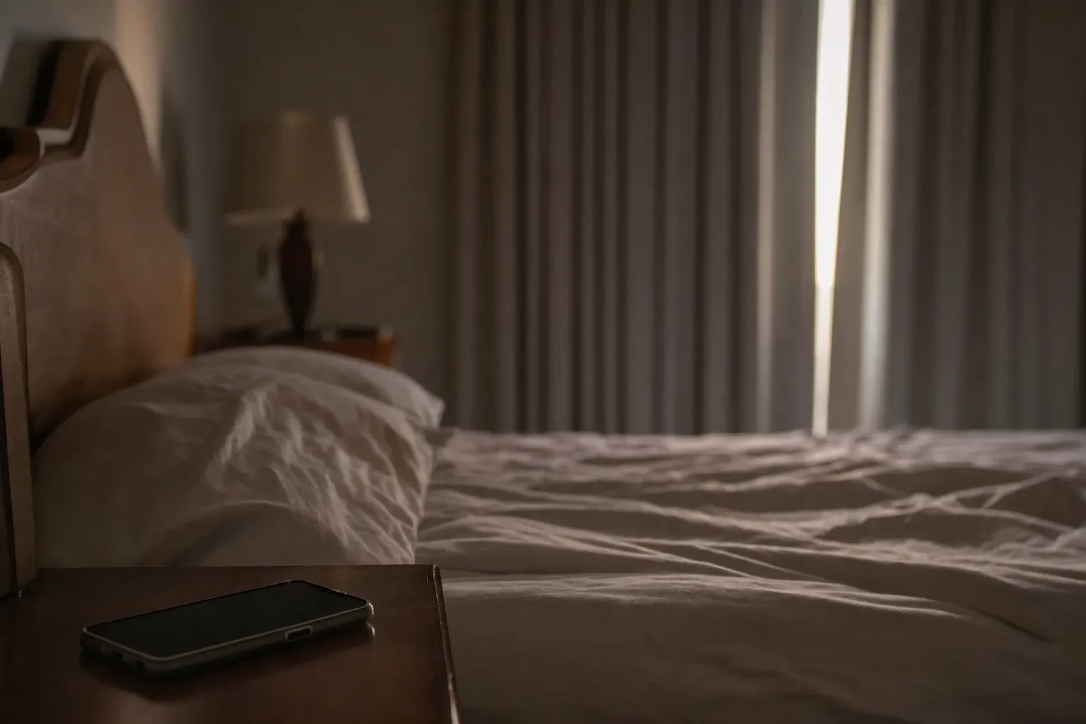 Sono leve: o que é, por que você acorda fácil e como reduzir despertares com mais precisão
